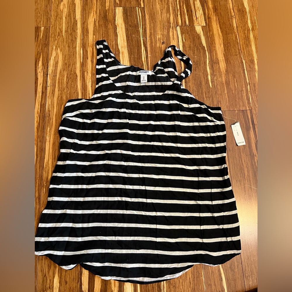 Old navy Black and White Striped Women's Top